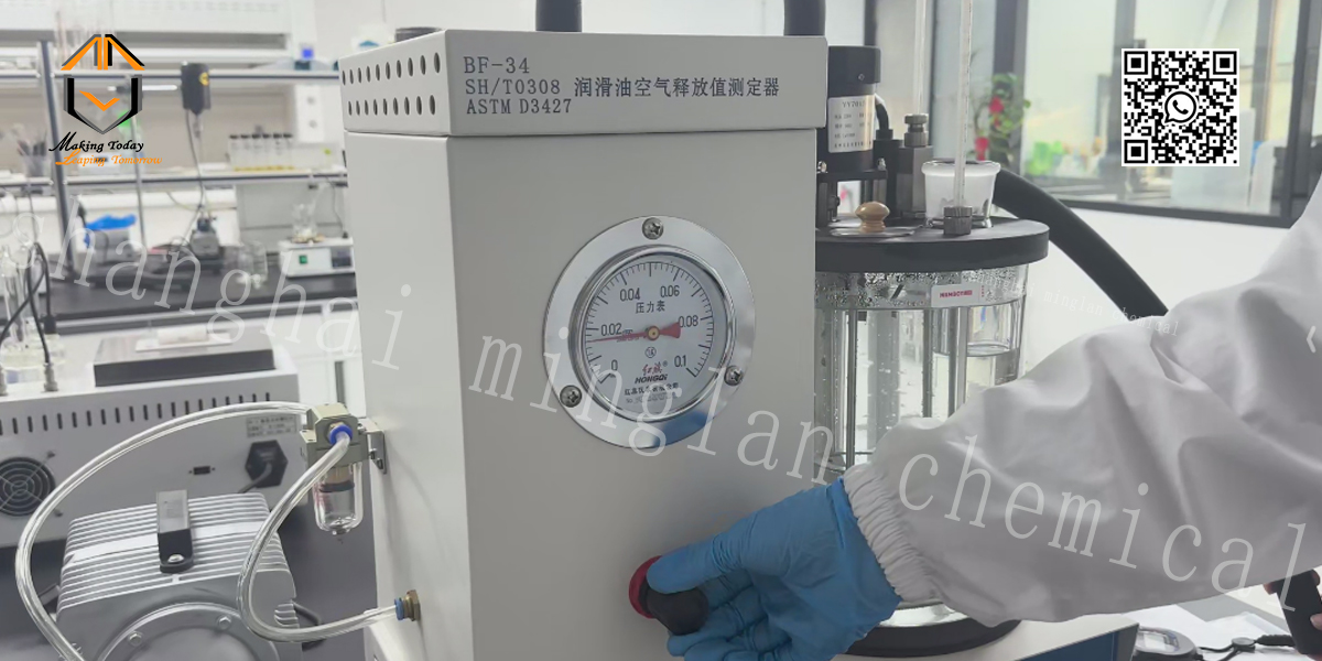 Determination of air release value of lubricating oil